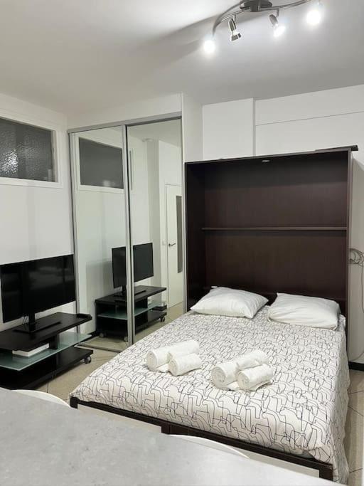 Nice Sejour Detente Studio Lumineux Balcon Cuisine Equipee Wifi Niza Exterior foto